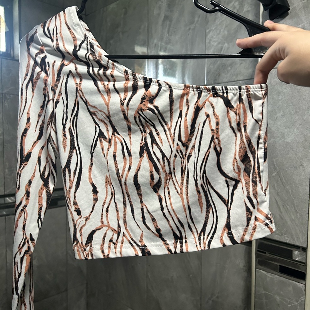 One-Shoulder Zebra Print Top